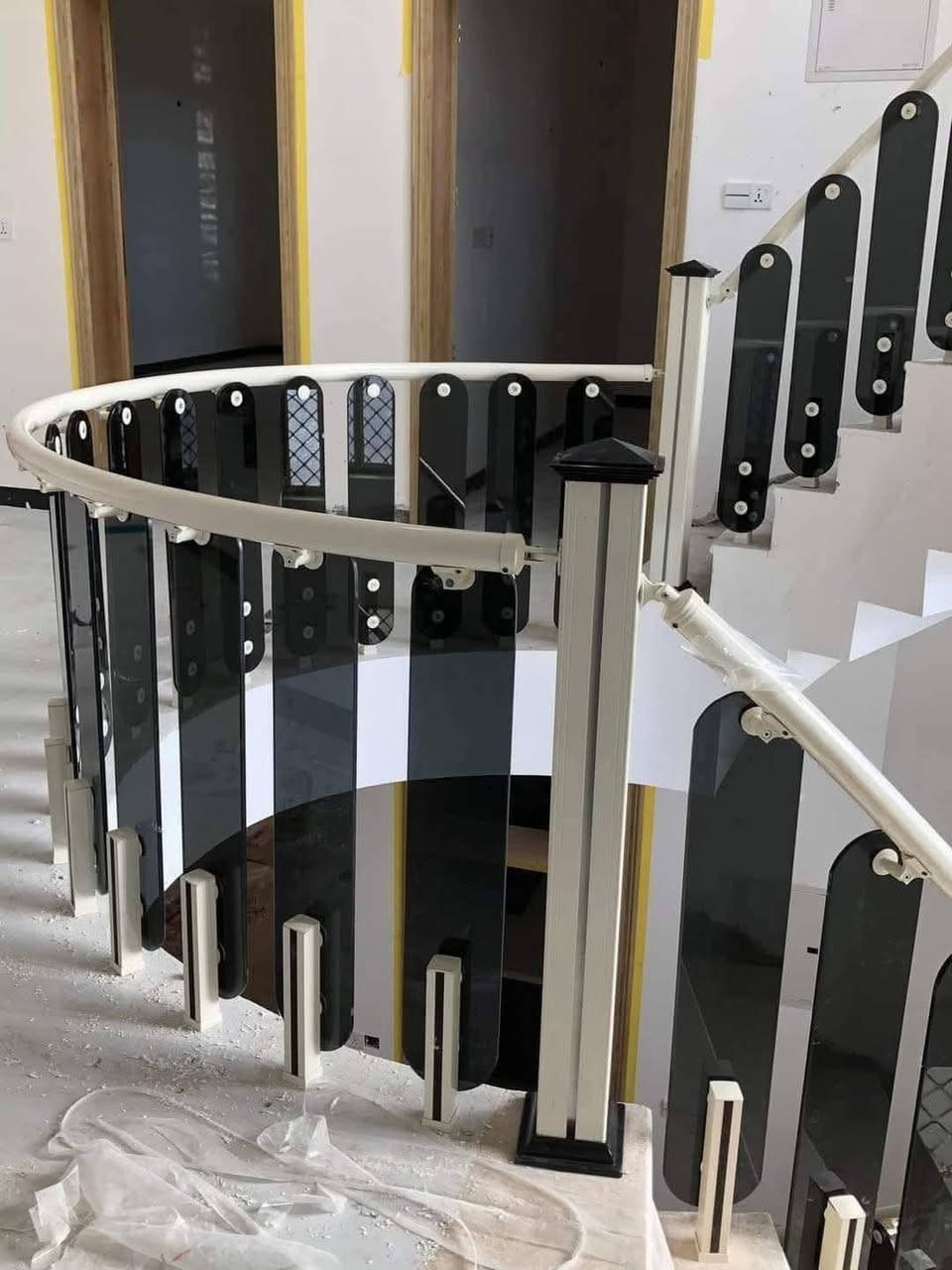 لترتيب ع أصوله 👌😊
اي موديل متوفر وبجودة المواد
التركي  🇹🇷
ضمان ١٠ سنوات لشغلنا 🦾
في الناصرية والقضية والنواحي
***********
 حسب لطلب 🫡
