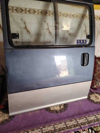 باب سيارة منغولي البيع 07883218203