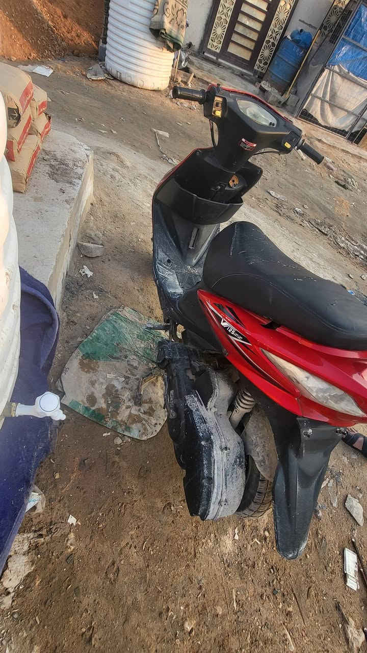 سكنس للبيع 190وبيه مجال مستعجل عل بيع 
دراجه نظيفه وشلعته حلوة عداد 140
تواير وباتري جدد نكرة سلف 
..كنطرة السلام
***********
