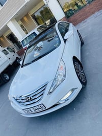 سوناتا • ٢٠١١ • ٢٤٠٠