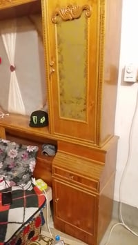 غرفه اخشاب للبيع.        800 07869936930