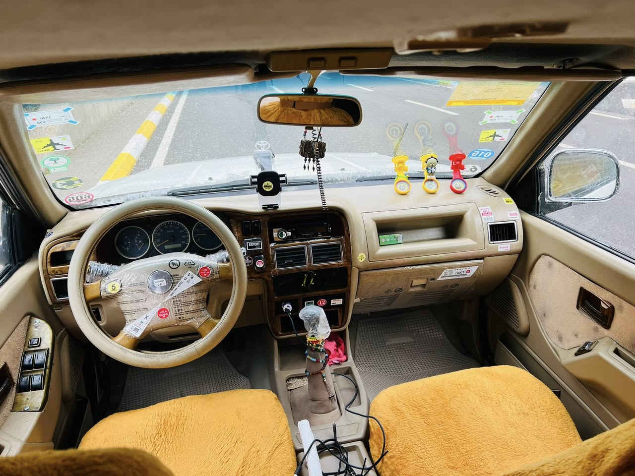 سەرەتا بەناوی خوا ماشاللە لەماڵی هەموو لایەک
بوو فروشتن گؤناو
مووديل 2007 سه نه ويي عه سلي و پاكانه ي له گه له به شه رتي ئه وه لياتت حاسيبه مووسوو براوه ش به شه رت 
ته بريد ساردو گه رمم به شه رت
مه كينه ي بيلاد گير عاديه به شه رتي گيرو مه كينه هه لمي نيه 
كاره باهي هه موو گيانيي ئيش ده كاتت قفل مه ركه زيه كامل گيچه كاني ئيش دكات سيدي وگه رمي شتي مزبوتتت 
چوار تايه و ويلي تازه يه 
سه ياره كي تا بليت توندوو توله ماليي دوسته 
 سياره كه روبه رو جوانتره 
نرخ ((((38گه لامعامه له يكي برايانه )))
***********
***********
