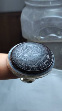 اللهم صل على محمد وآل محمد خاتم من العقيق اليماني الفاخر لأصحاب الذوق ...