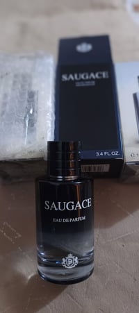 عطر سوفاج • ١٠٠مل • متوفر