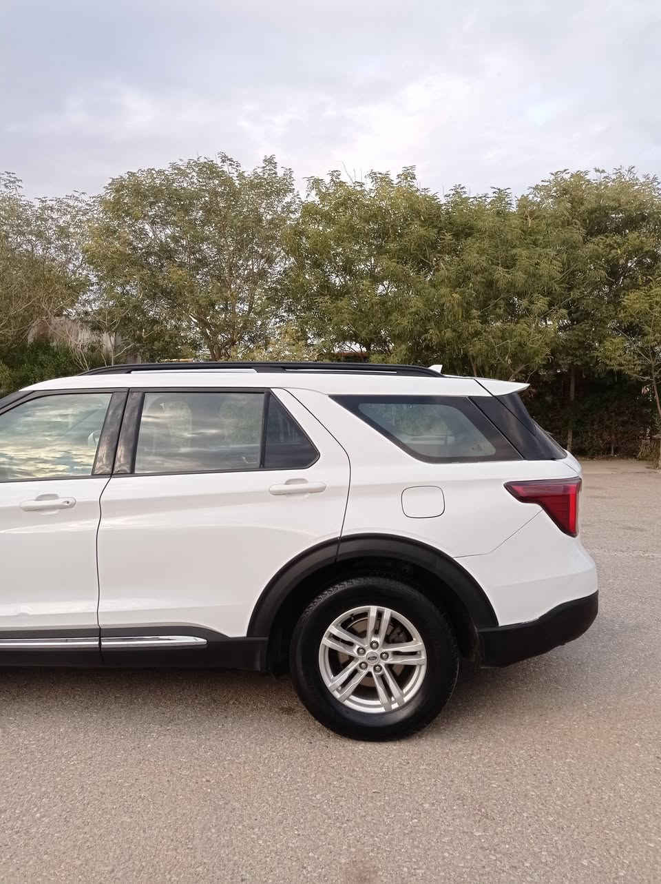 FORD EXPLORER 2020
بِسْمِ اللهِ الرَّحْمَنِ الرَّحِيْم 
عربي / كوردی 
عربي 
فورد اكسبلور موديل ٢٠٢٠ وارد امريكي قطعتين صبغ بدون دواخل ماشي ( 88 ) ألف ميل محرك ممفتوح رقم اربيل سنوية و هزة جديد حتى (٢٠٢٨) سيارة جاهزة و بدون نقص .

المحرك : ٤سلندر - حجم : ٢٣٠٠ - قوة : ٣٠٠ حصان 🐎 

مواصفات (4WD + XLT )
١-دبل اكسل 
٢-٧راكب 
٣-لایت زنون 
٤-حاسة
٥-لايت أوتو 
٦-٣مقعد تبريد 
٧-قفل تلقائي 
٨-فوليوم
٩-جام أوتو 
١٠-بصمة
١١-٧مود قيادة 
١٢-تحدید سورعة
١٣-كشن كهرباء
١٤-بلاجکتور 
١٥-بگلايت ليد 
١٦-كاميرا
١٧-گير شفط 
١٨-فتح تلقائي
١٩-كود أبواب 
٢٠-لايت ليد 
٢١-كشن هيتر
٢٢-ابواب بصمة
٢٣-اوتو هولد
٢٤-كشن ملكي
٢٥-بريك بصمة
٢٦-كير ماوس
٢٧-مود أوتوبان
٢٨-مسجل شاشة
٢٩-گيچ اليكتروني
٣٠-استيرن هيتر 

مكان : كلار - سليمانية 
سعر : ( ٢٢٧ ) ورقة 💸 
رقم تلفون : 
       واتساب 
          📥
 ( *********** )

 ( *********** )

كوردی 
فۆرد اکسپلۆرا مۆدێل 2020 ئەمریکی یەک پارچه بۆیاخ بێ ناوگرتن ( 88 ) هەزار ميل ڕۆیشتوە مەکینەی نەکراوەتەوە ڕەقەم هەولێر سەنەوی و هەزەی نوێیە تا (2028) سەیارەیەکی خاوێن و بێ مەسرەفە .

مەکینە : 4بستن - قەبارە : 2300 - هێز : 300hp 🐎

مواسفات ( XLT + 4WD )
1-دەبڵ اکسڵ
2-تەحدید سورعە 
3- 7نەفەری 
4- لایت زینۆن 
5-ڤۆلیۆم 
6- 3مەقعەد تەبريد 
7- لایت ئۆتۆ 
8-جام ئۆتۆ 
9-کوشین کارەبا 
10- 7مۆد لێخوڕین 
11-قۆفڵ حاسە
12-حاسە 
13-بەسمە
14-بلاجکتۆر 
15-بەگلایت لید 
16-کامێرا 
17-کردنەوەی زیرەک 
18-بەگلایت لید 
19-کۆدی دەرگا 
20-گێڕ شەفت
21-سوکان هیتەر
22-دەرگا بەسمە 
23-کوشین هیتەر 
24-گێر ماوس 
25-کوشین VIP
26-گێچ ئەلیکترۆنی 
27-شاشە گەورە 
28-مۆدی ئۆتۆبان
29-برێک بەسمە
30-ئۆتۆهۆڵد

شوێن : کەلار ـ سلێمانی 
نرخ : ( 227 ) گەڵا 💸 
ژ.م :   واتساب
            📥 ( *********** )

                  ( *********** )
