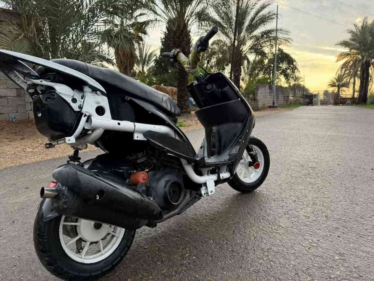 السلا۾ عليڪم 
للبيع 🖐🏻
ماڪس عدله بوشه 49 بلاد 
وياله رياضي 
صلنصه FM
السعر 350 وبيها مجال 
مڪاني ديالئ ڪنعان 
شراي يتفضل خاص 
۾/ڪفراتها وياها وقباقه اشاير وبڪلايت


**إذا كنت صاحب هذا الإعلان وتريد حذفه لأي سبب، رجاءا أرسل رسالة إلى الدعم الفني**