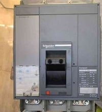 ورحمه الله وبركاته يوجد لدينا جميع الكونتكترات قواطع   اصلي جدا نضيف A...