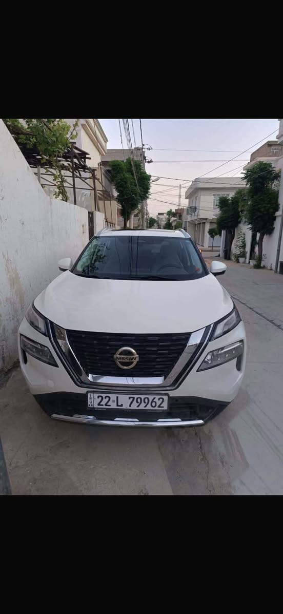 نیسان رۆگ 2021 sv+  کەنەدی
 مواسەفات SV + پانۆراما ✔
39000 mil ڕۆیشتن
وێنەی لێدران دانراوە ➯
گێڕومەکینە وکارەبایی بەشەرتە ➡
بەسمە شەغال5 کامیرەکامل رادار پیش و پشت گوشین کارەبی هیتەروسێ مۆدی لێخوڕین....
 سیارەکە بۆنیت سبوخە چاملخ بستەک ساردە ➯
 کامل سیرفسی بۆ کراوە وجاهزە نمونە لەجوانی وخاوێنی،سەیارەی ماڵە.💯
*********** ڤایبر،واتساپ
شوێن ڕانیە
نرخ 198 $ رانية, السليمانية
