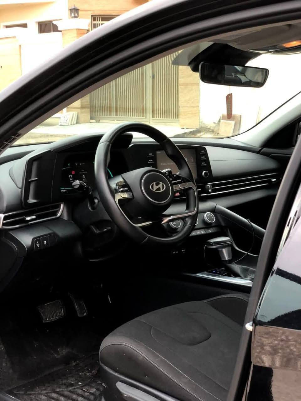 الالنترا موديل 24 معوقين انبار وكاله عامه. صور لحادث مرفقه بالمنشورر
السيارة مرقمه انبار 
مواصفات السياره:::   محرك 2000 دوش.  بصمه تشغيل. بصمه ابواب. تشغيل عن بعد. شاشه كبيره. كامره خلفيه. رادار جانبي وامامي وخلفي. مانع اصطدام. وقوف ذاتي. تحديد مسار مثبت سرعه. قياده ذاتيه. مانع انزلاق.  اضويه اصليه زنون. ويل كب كروم رياضي.  
مرقمه أنبار 
ماشيه 65 km
السعر133 او بيه مجال 
مكان السياره الفلوجه ***********
