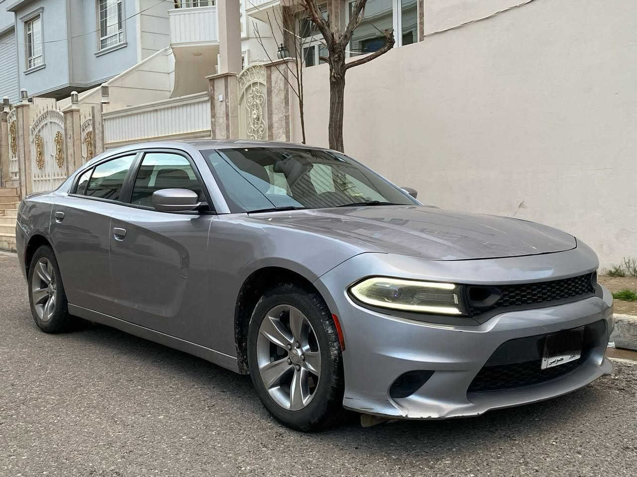Dodge Charger ***********
$92

للبيع نقداً او مراوسة حسب القناعة 
دوج جارجر موديل 2016… محرك 6 سلندر… كير اوتو…. السيارة بدون تحويل ( ادوات) ابيع حديدة… السيارة جاهزة وضع شركة مابيهه برغي نقص…. المكان دهوك… السعر 92 ورقة ومجال…. للاستفسار 0750147208
