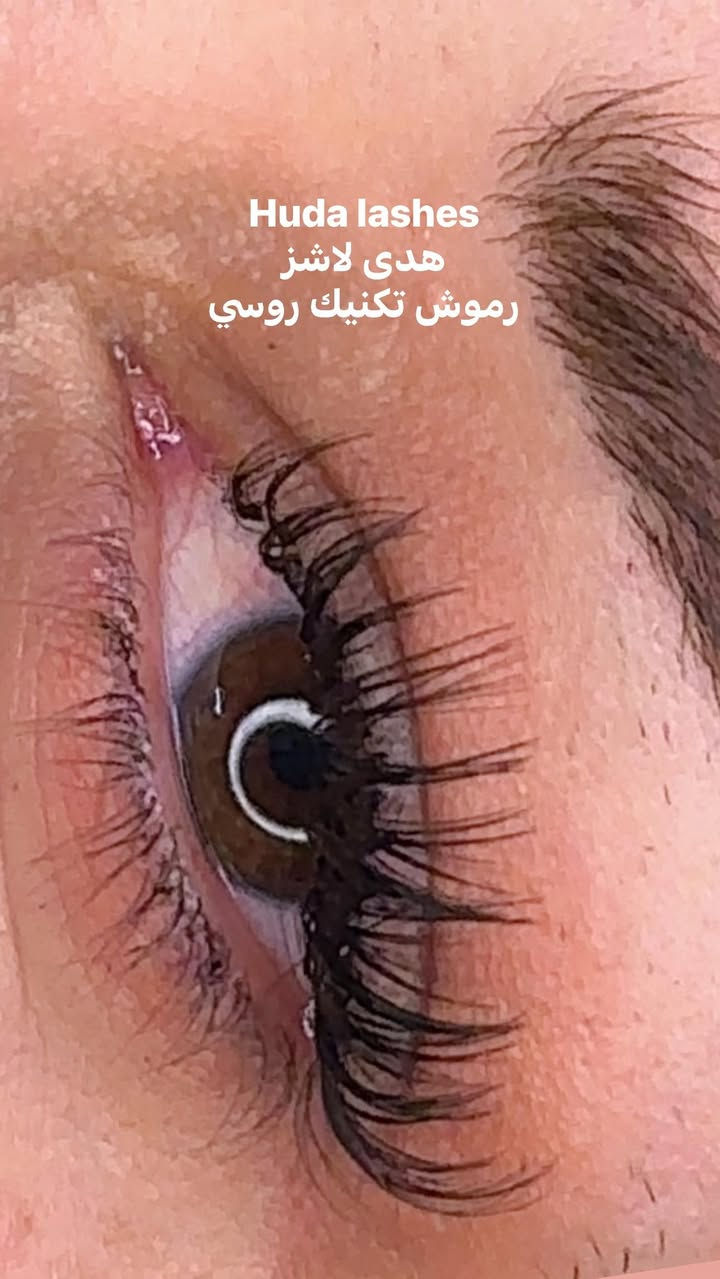 شوية من ابداعات تركيب رموش تكنيك روسي مع بناء اظافر جل اكستنشن وجلش وفل دزاين كل الي عليج تحجزين وتدللين 🩷🫶 
العنوان محمودية نهايه حي 17 بداخل جم فت كوين للنساء 
***********  
#رموش 
#هدى_لاشز_واحدمحمودية 
#نايلزات
@أبرز المعجبين 
هدى لاشز

