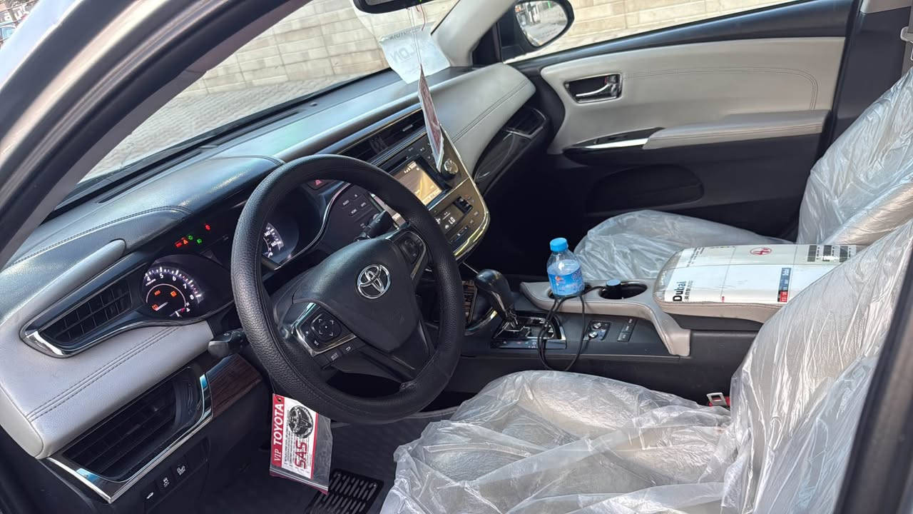 سلام عليكم افالون لبيع موديل 2015 فول مواصفات XLE
تشغيل بصمه 
كشنات تدفئه تبريد 
فتحه سقف 
خزن  ميموري 
مثبت سرعه 
تبريد قطعتين 
مانع نزلاق 
سياره فول واحد على واحد 
تخم تاير جديد
صدر امامي وخلفي جديد
ضرر : بونيد وجاملغ ومكان تعديل بارد فقط
كير ومكينة كلها بشرط 
السعر168 وبي مجال كركوك, العراق


**إذا كنت صاحب هذا الإعلان وتريد حذفه لأي سبب، رجاءا أرسل رسالة إلى الدعم الفني**