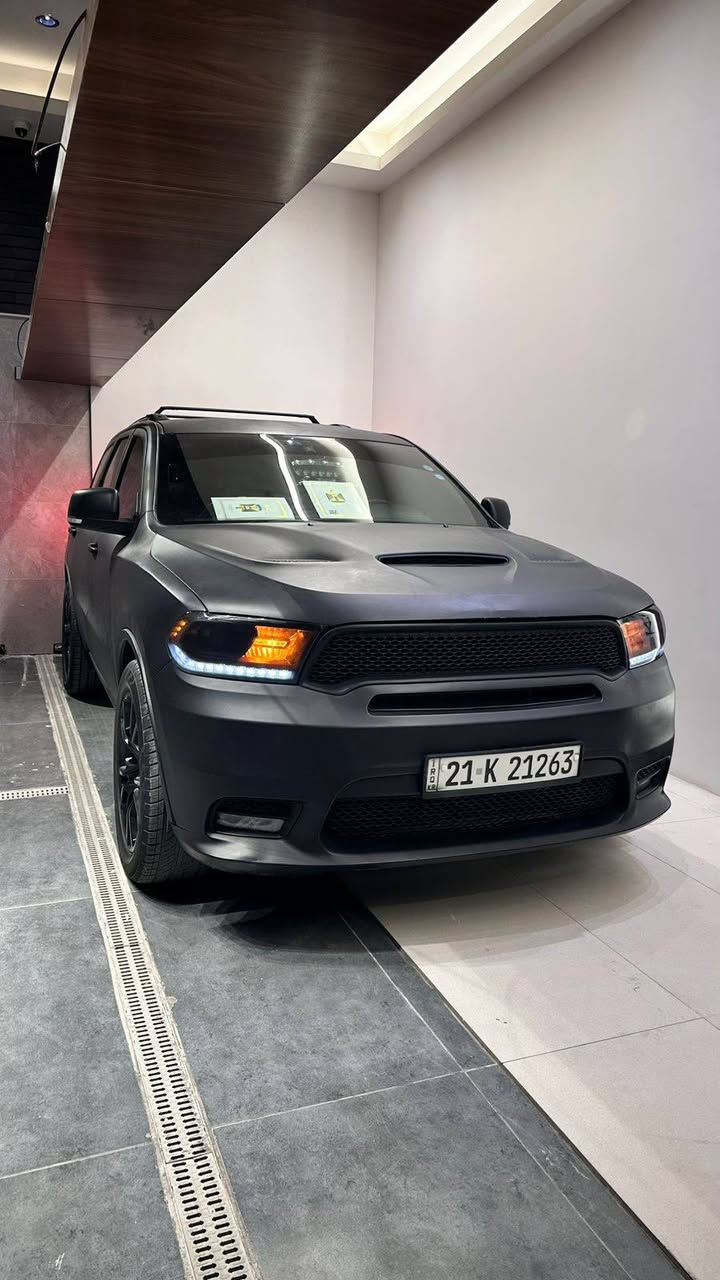 دوج دورنكو موديل 2016
محرك 6 سلندر 3600
بساتم 2014 يعني بانزين عادي دوانز انسى مكينه وكير بالكارتون تبريد ثلج 🥶🥶
تخم تاير جديد 
حداديه جديدة
سيارة جاهزه مناقصها برغي 
حادثها جاملغ وبنيد بامريكا وبالعراق الجاملغ الخلفي انطخ عندي
سيارة صابغها اسود طافي جماليه 
بيع فقط بدون مراوس  160$ وبيها مجال بسيط مكان السيارة بغداد الدوره 
للاستفسار ‭٠٧٧١ ٩٩٢ ٢٢١٣
