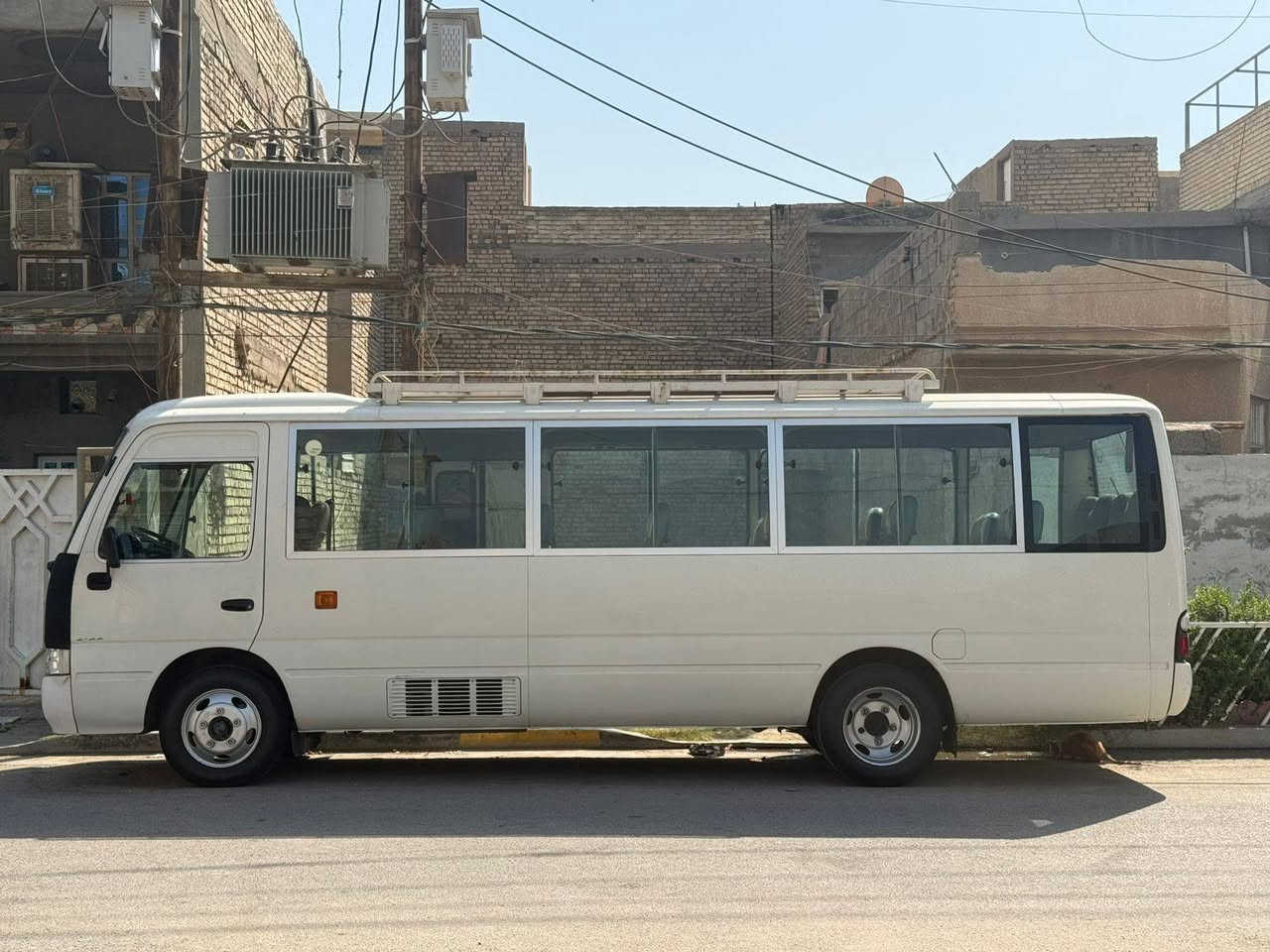 كوستر للبيع موديل 14 اصل بسمي تحويل او كالة
مكان بغداد حي الجهاد 
منضومة زنون
منضومة غاز
قلاب ستاركس
تخم تاير 
تبريد محور يم عدنان
اكسل بل باكيت بدلتة قبل شهر شرط اترايك للبصرة
كير بل باكيت
المحرك بي صوت بل تشغيل وتنقيص لتر بل تبديلة
بيها صبغ بل البجم امبخر
والذيل مال باتري بي صبغ
والذيل مال درج بي صبغ
والباقي كفالة
سيارة ناعمة وحداديه خير من الله
فاتح ٦ تايرات ادامة كاملة
بيها سيباية ودرع وممشة نقص بس الدرج
السعر (248) وبيها مجال بسيط
للستفسار
***********
***********
