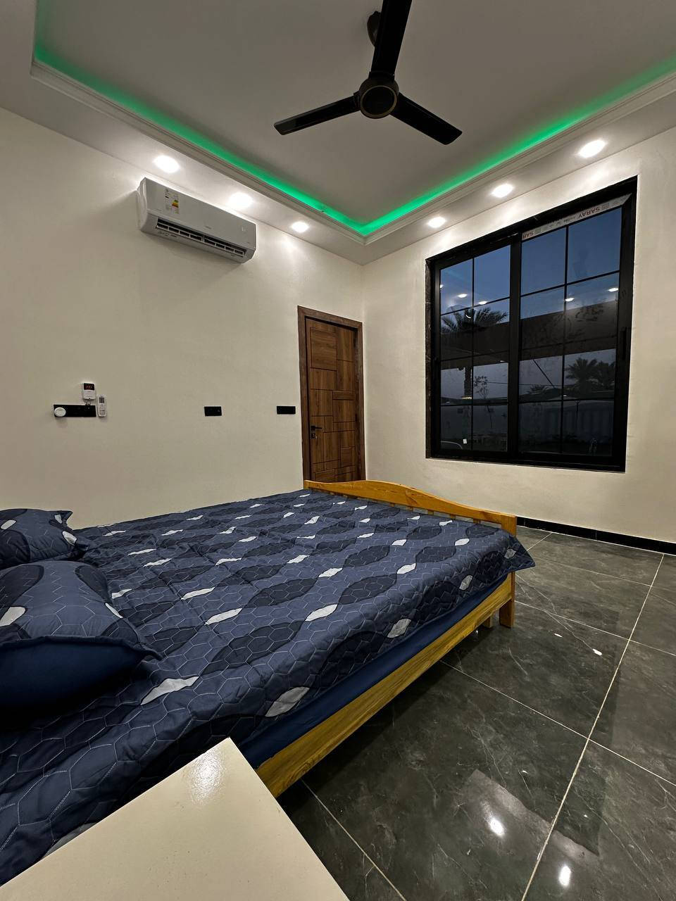 سلام عليكم مزرعه في منطقه الدوره البوعيثه متوفره طيله ايام الاسبوع للحجز  ***********
ونستقبل العوائل والشباب والكروبات

علما المزرعه موثقه بتطبيق اجرلي
