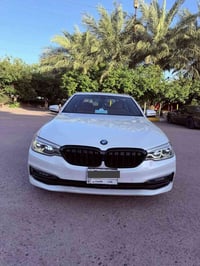 بي إم دبليو 530i 2019 فول مواصفات للبيع الموديل: 2019 السعر :٢٢ الف دو...