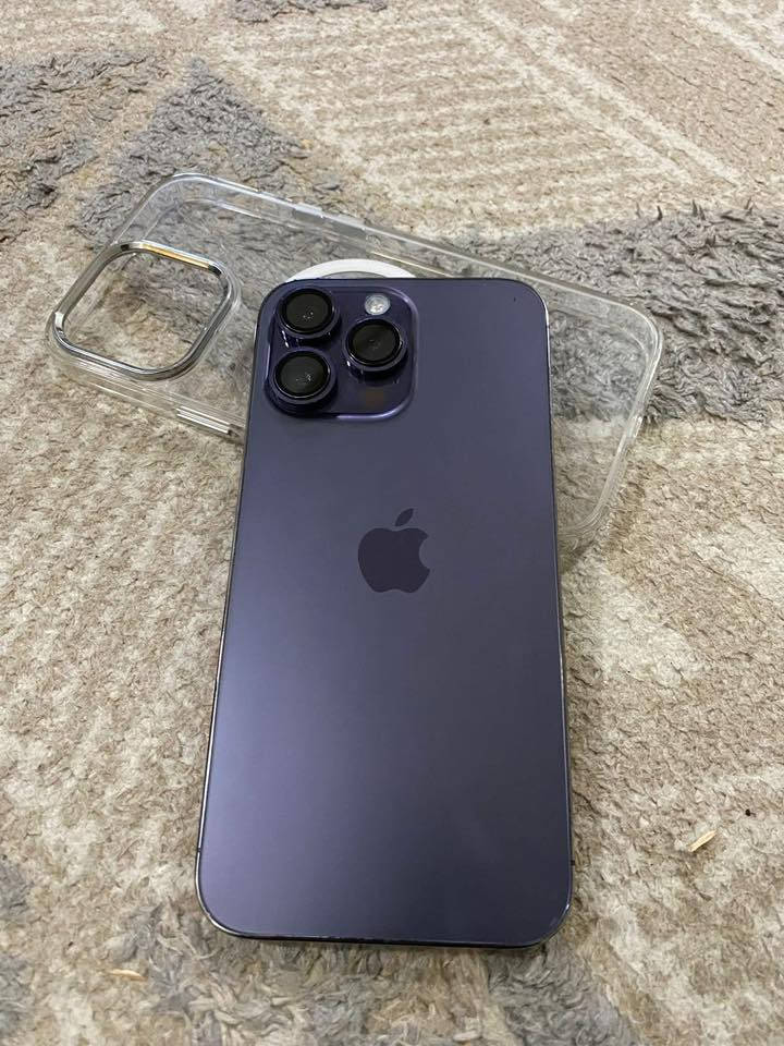 ١٤ برو ماكس بنفسجي مكفول وتر ممفتوح ابد بطاريه ٧٨ بدون صرف ذاكرة ٢٥٦ كارتون ويا شرق اوسط الجهاز السعر ٧٧٥ ألف 
***********
