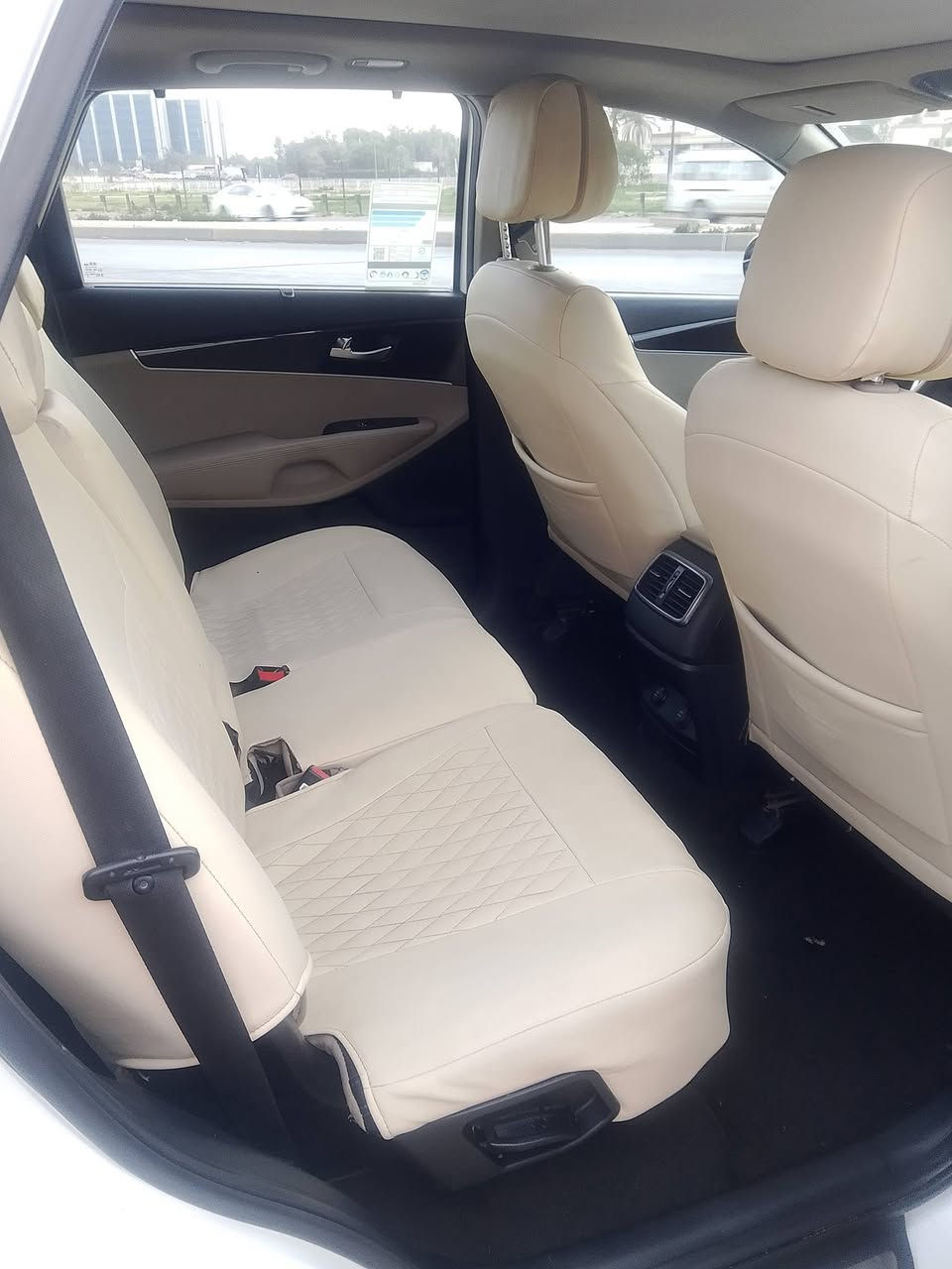 سورنتو موديل ١٨ السياره جديده ماشيه ١٢٠ بيها صبغ بال بنيد بدون فتح مواصفات بنراما  كشنات جلد اشاره ترحيب ويل كروم زراك دعاميه اليريد يتصل***********
