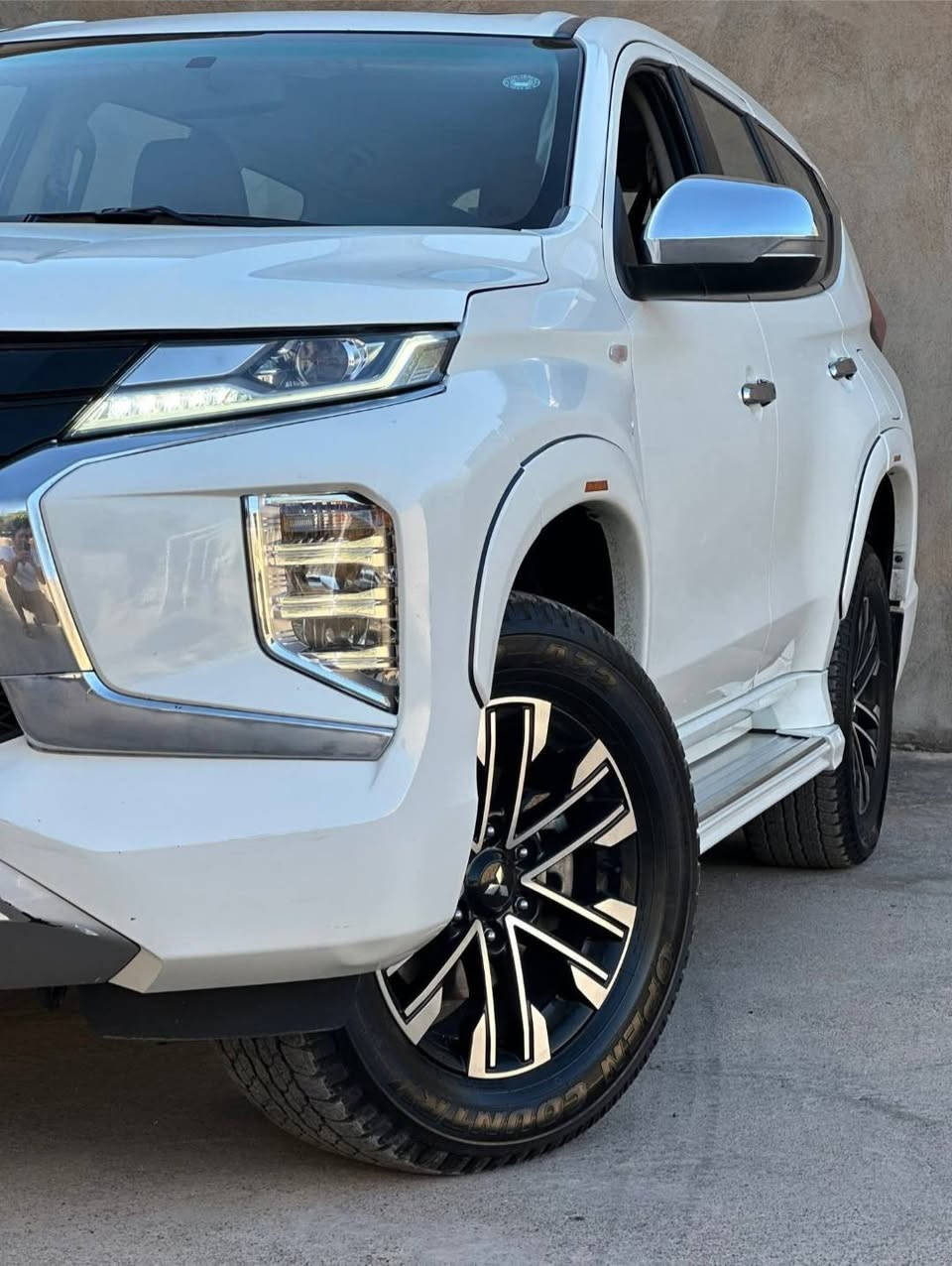 مونتيرو سبورت موديل ٢٢ قطعه وحده صبغ بدون فتح جامرلغ أمامي ايمن فول مواصفات رقم أربيل سنويه ل٢٠٢٧ جاهزه بدون اي مصرف
السعر ٢٣٥ ورقه
واتس موجود ***********
