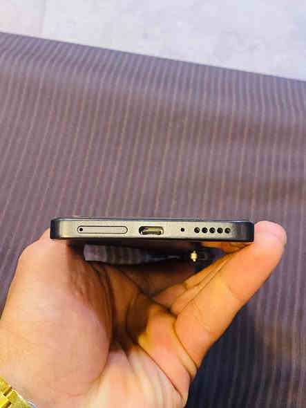 ريدمي نوت 13
للبيع او مراوس  وذا ايفون افضل

ذاكرة 256 
رام 8+8
معالج سناب دراگون ببجي 60 فريم
كامرة 108 ميگا بكسل 
بطارية 5000 شحن سريع 33 واط 

الجهاز كامل ملحقات كارتون وغراض 

السعر 145 وبي مجال 

***********
