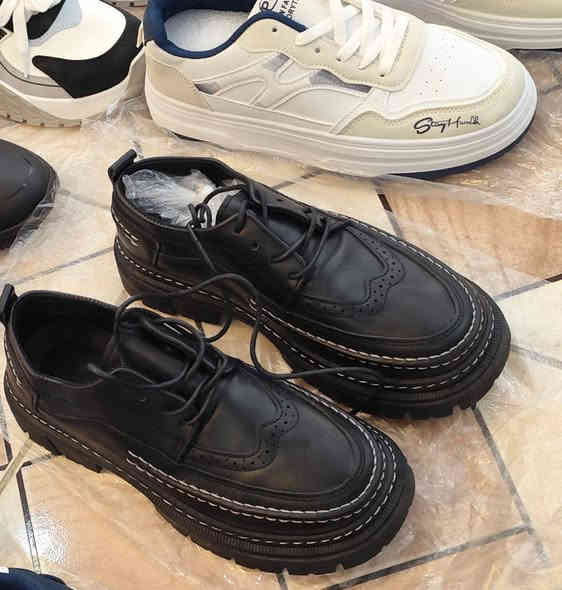 كله ماركه أصلي بسعر صين 8 ألف فقط مفرد وجمله مكاني بابل القاسم ***********
