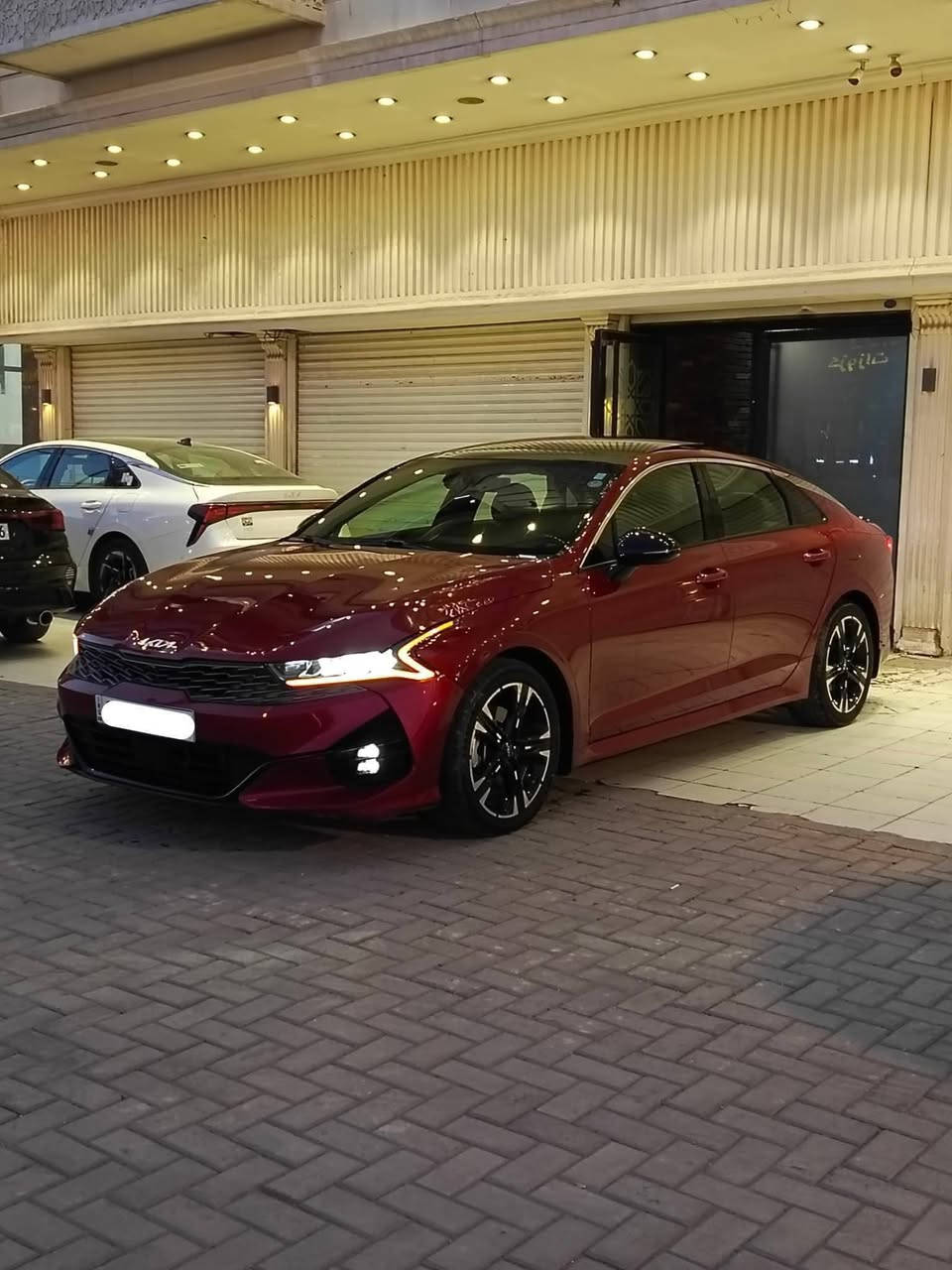 كيا كي فايف جيتي لاين / KIA K5  GT LAIN
موديل 2022 #سعر_مناسب 159 ورقة وبيها مجال بسيط 

محرك 1600 تيربو المرغوب / رقم اربيل الانكليزي 

بأسمي / تحويل أو وكالة حاضر / سنوية 2029

حجر البيئة البلادي موجود  / الأرضيات الأصلية بيها
ــــــــــــــــــــــــــــــــــــــــــــــــــــــــــــــــــــــــــــــــــــــــ
فول مواصفات السيارة Gt lain 

بانوراما / بصمة تشغيل / بصمة ابواب وصندوك / اوتو هولد 

تشغيل عن بعد / رادارات جانبية / مانع تصادم / بك لايت لد 

كامرة خلفية / كشنات جلد / هاند بريك بصمة / تحديد مسار  

تحكم استيرن جهتين / شاشة اصلية / لد امامي / دركة D

مانع انزلاق / كرسي كهرباء / درايف مود / لايت 4 عدسات 

ويل كب كروم / تبريد منفصل / شاحن واير ليس / زينون

صندوك ذكي عند الاقتراب / اشاير بالمري / قيادة ذاتية 

ويل كب حجم 18 / مري اسود / كشنات ختم GT LINE 
ـــــــــــــــــــــــــــــــــــــــــــــــــــــــــــــــــــــــــــــــــــــــــ
صور الحادث مرفقة بالمنشور
وراشين بيها قطع بدبي أثناء التصليح توحيد لون بدون ضرر

#السعر 15,900 الف دولار وبيها مجال بسيط وما اتعامل بالتلفون تجي تكلب وتفحص ونتفاهم والكل على راسي

مكان السيارة / بغداد / حي الجامعة 

للاستفسار 
*********** متوفر واتساب او اتصال
