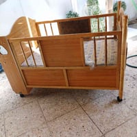 جربايه طفل نضيفه باب اول السعر ٤٠ الف 07713085990 بالنواب