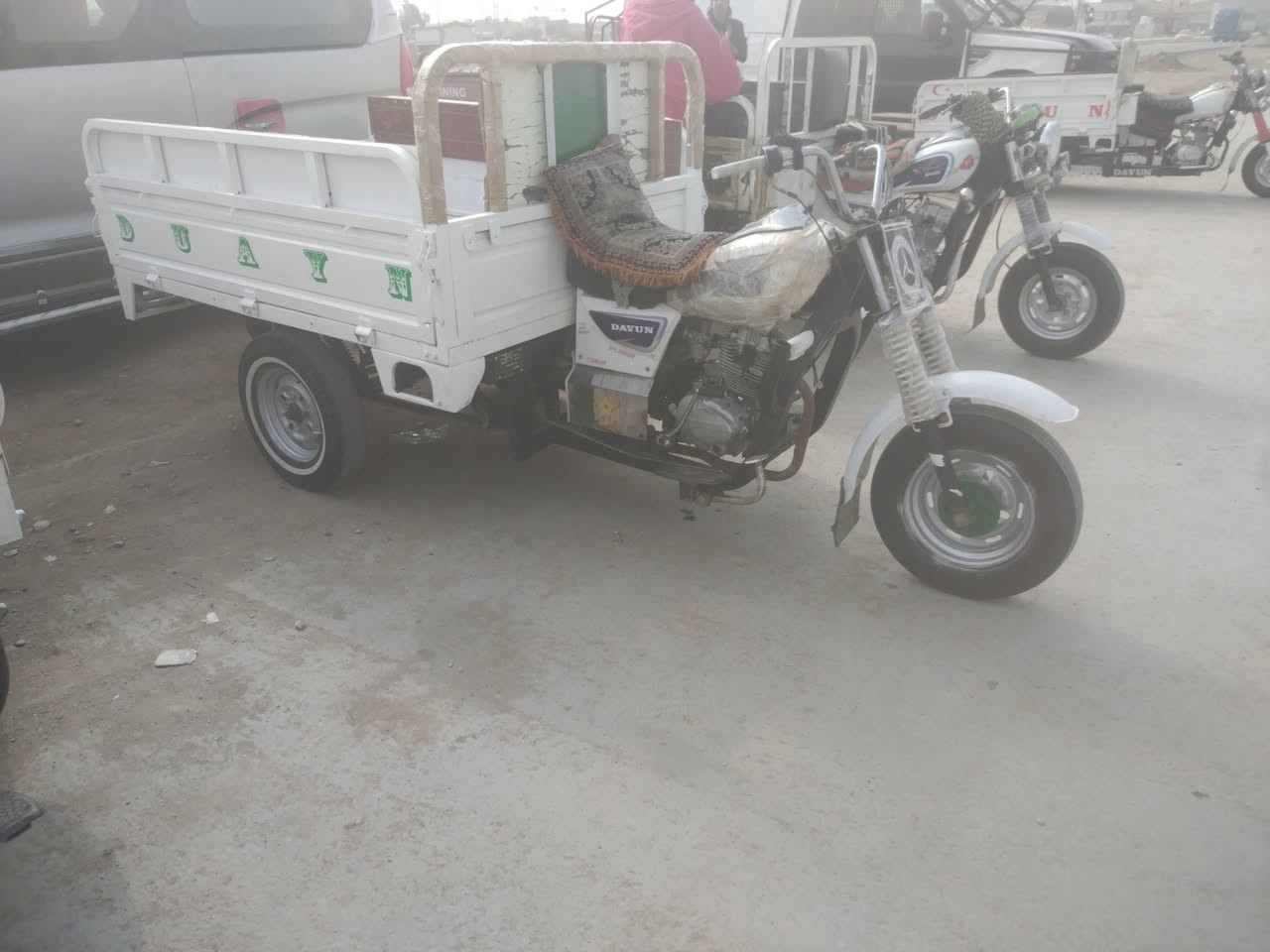 سلام عليكم ستوته للبيع موديل 18 وراق كامله جاهزه من الطول لطول مابيه نقص كله وراق كامله وكيل مجمع الكرار شاصي نضيف مكفول بدي مغلف ستوته حلوه جاهزه مكان ناصريه مركز شراي يتصل على الرقم *********** سعر 1350
