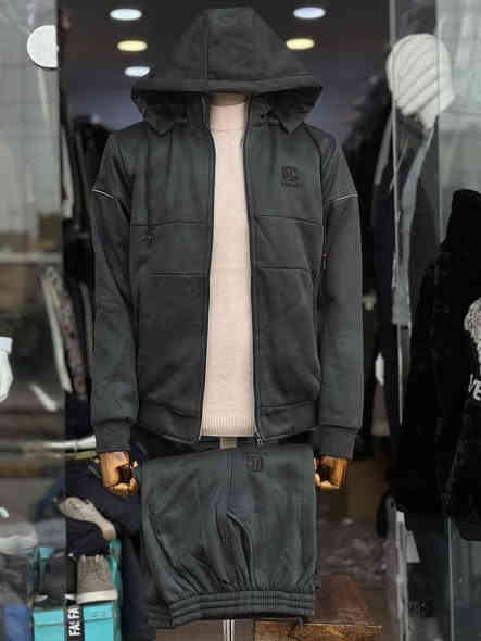 بسم الله نبدأ الموسم الشتوي لسنة 2026🧶 ❄️ 
 
تراك شتائي 3خيط  ثكيل 

متوفر بـ 6. الوان 🤫

القياسات المتوفرة

 (M -L -XL - 2XL -3XL)

📍الصويرة -شارع النجمه / اسفل كوفي رماس 

للاستفسار الاتصال على الرقم ***********
