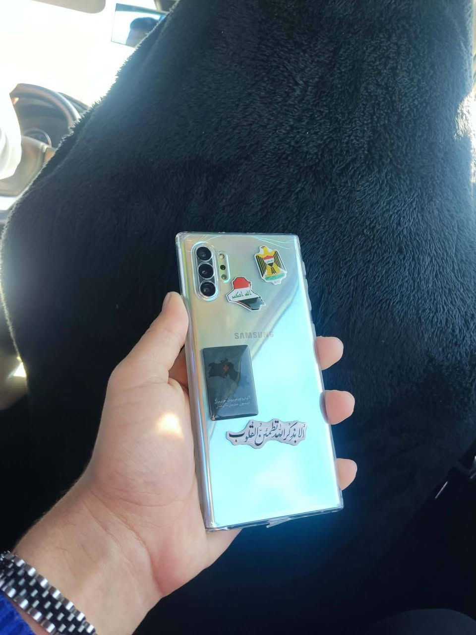 سامسونك نوت 10 بلاس للبيع او مراوس
256 /12 
شرق اوسط 
دبل سيم كارت 
مكفول من الفتح وتصليح
بلادي شرط 
بي فطر بلظهر موضح بلصوره
بدون ملحقات 

السعر 280 الف او مراوس
 مكاني بغداد ***********
