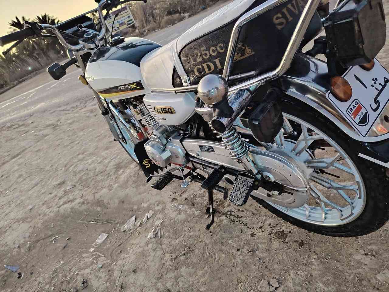 السلام عليكم دراجه للبيع سفانه 2024 مقفوله كفاله عامه اوراق كامله كهربائيات كلهاه محرك خير من الله ما مفتوح دراجه مال جناي ما بيها نقص بقد شعاره السعر 650 وبيها مجال بسيط حق الجيه والاستفسار على هذا الرقم***********
