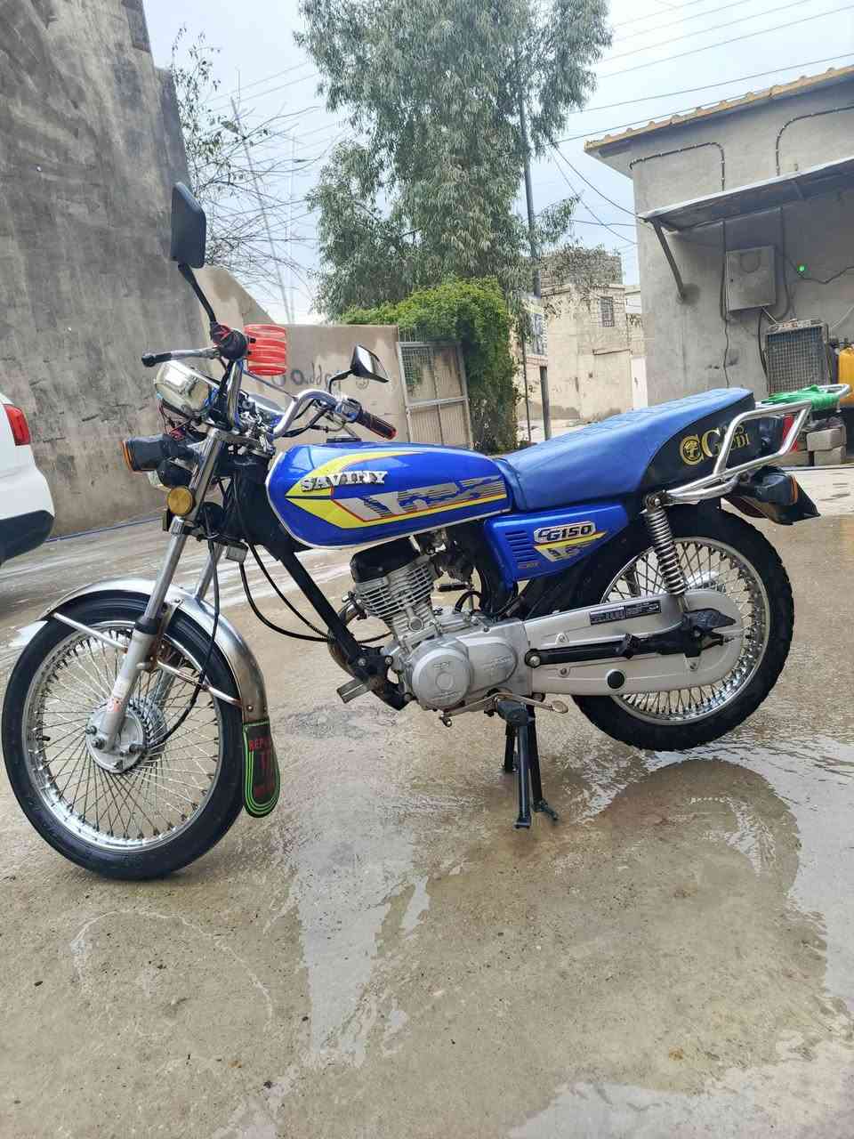 سلام عليكم 
ماطور للبيع نوعيه نامي برو موديل 19 وايرمانيه كل شيء شغال 
السعر 375
الاستفسار ***********
