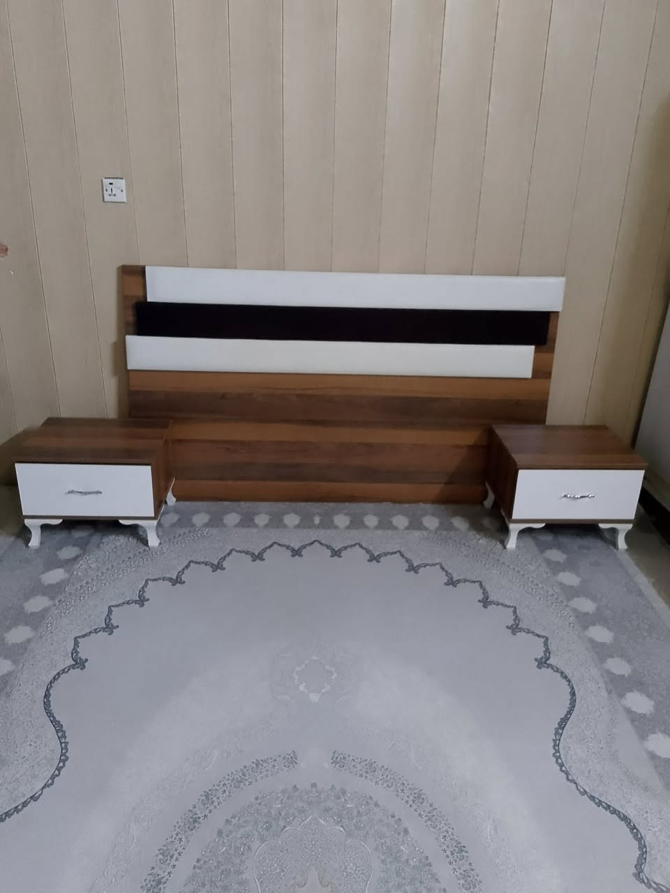 ژووري نوستن توركي زور زور خاوينه 5 بارجيه به دوشه كو 6 بارجيه دوشه كي ده رجه يه كه  هه موي به يكو افروشم نرخي 350 كه ياندو بستنيشمان هه يه مشتريت تيل بو ژماره به كه *********** شوين كه لار
