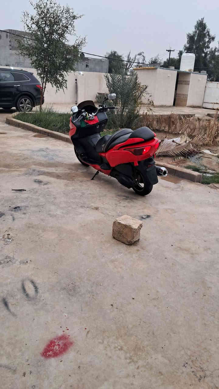 فورزه ٠ /٨ جديده بمعنه الكلمه مي الشركه بيها ماتخلي عليها الف جاهزه من كل النواحي مكاني واسط زبيديه السعر ٦٥٠ وبيها محال بيع مستعجل ***********
