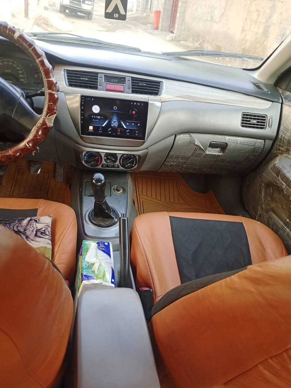 السلام عليكم
لانسر 2010 كير ومحرك مكفولات 

رقم جديد 

هزة جديدة 

بسمي 

مكفولة من الضربة والكص 

السعر 73

المكان ديالى بلدروز
***********
