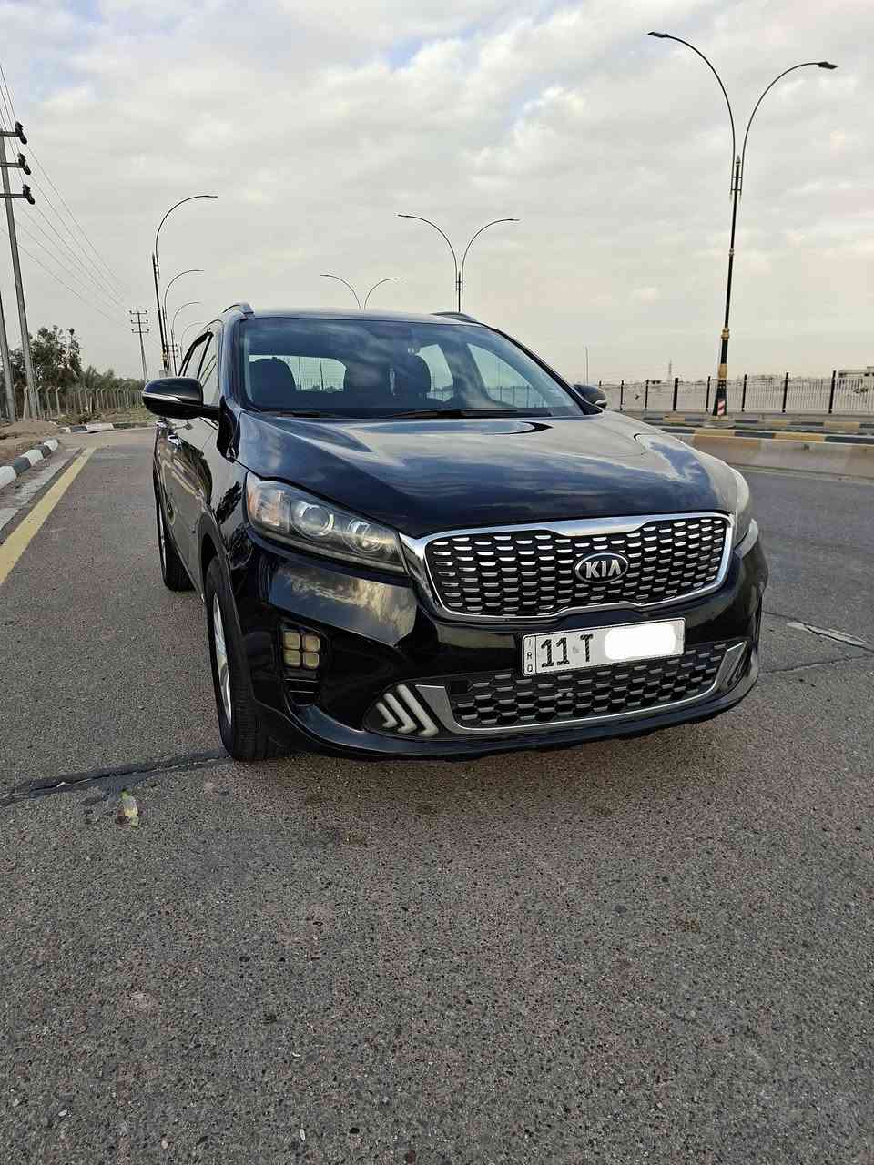 سلام عليكم سورنتو موديل 2019 وارد امريكي رقم بغداد انكليزي بسمي سنويه لغايه ال30 حجم المكينه 6 سلندر 7 راكب مواصفات السياره شاشه كامره تحكم ستيرن كشن كهرباء جام اوتو رادار مري جانبيه حساسات امامي وخلفي مانع انزلاق سماعات مضخم قطعتين تبريد السياره مابيه اي نقص جاهزه علخير حادثه مال امريكه دعاميه خلفيه فقط وبلعراق صار بيه كد شبرين صبغ بلجاملغ الخلفي بدون دواخل سونار موجود السعر 185 بيع ومراوس مكاني كربلاء للستفسار الاتصال برقم ***********
