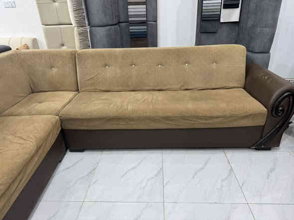 ديوان تركي ١٠ نفر 
٢٢٥
للستفسار ع رقم ***********واتساب اتصال 
العنوان كوت زين القوس شارع مله
