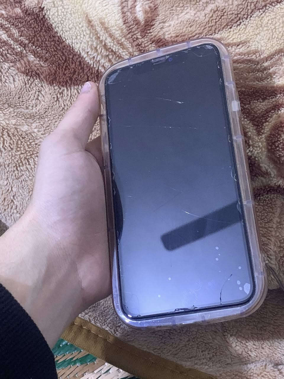 سلام عليكم
جهاز ايفون ١١ برو ماكس 
ذاكرة ٢٥٦
بطارية ٧٧ بلادي
مبدل شاشة اصلية
فيس أيدي شغال
كلشيي شغال فقط ضهر بي فطور قليلة
السعر ٢٧٠ وبي مجال


**إذا كنت صاحب هذا الإعلان وتريد حذفه لأي سبب، رجاءا أرسل رسالة إلى الدعم الفني**