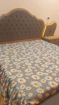 خياطة وبيع أقمشة حسب الطلب يؤجد توصيل زعفرانية ٠٧٧٣٨٢٢٠٩١٧