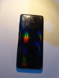 تلفون31Aسعره100تلفون نضيف بس بي كسر بل شاسه 07717540013