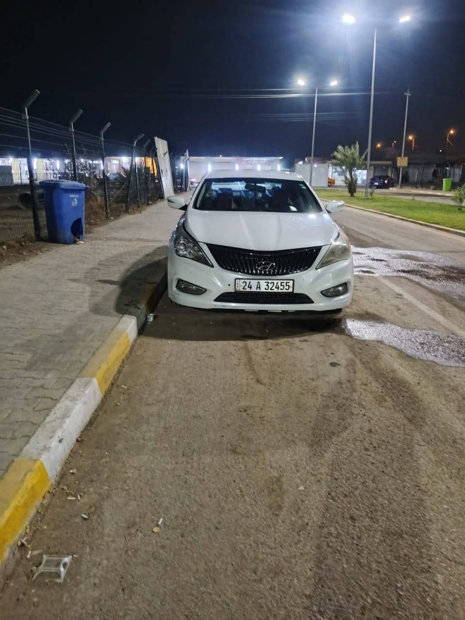 السلام عليكم 
هونداي   ازيرا   2014
مكفوله كفاله عامه بس بارد فقط 
مكينه كير مكفول 
وارد خليجي 
6v 3300  حجم المحرك 
المكان الديوانية للاستفسار  ***********
السعر 130 وبيه مجال 
مكلف بل نشر
