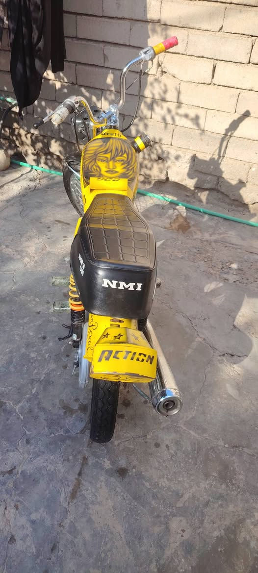 دراجه نامه اصولي سبع أوراق
السعر مليون وميه وبيها مجال
للتواصل الخاص و واتساب ***********
