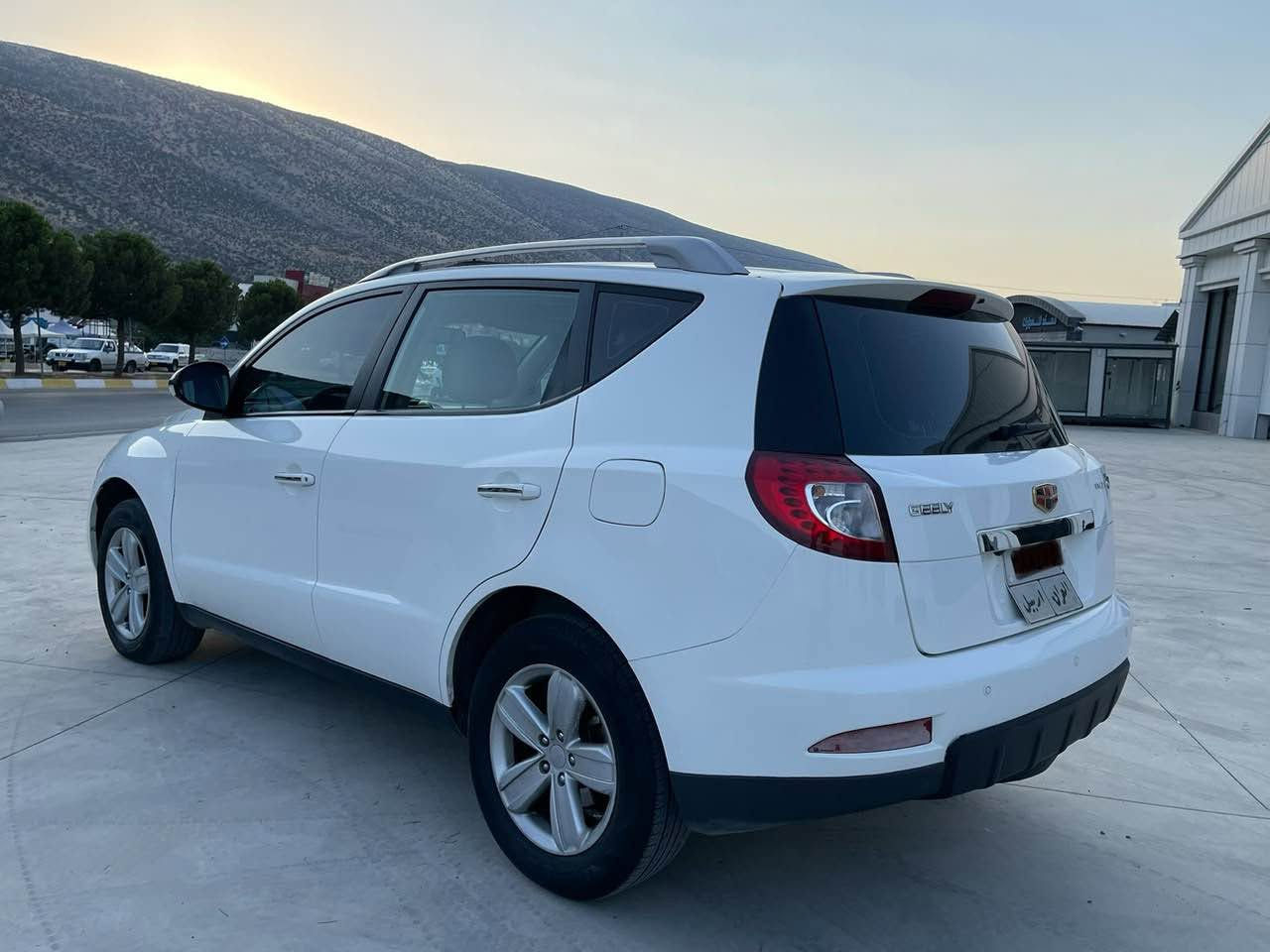جێلی ئێم گراند GEELY EMGRAND X7
مۆدێل 2013
فوول مواسەفات  
115 هەزار ڕۆیشتوە
سبوغ و ساردەکووتی نیە
گێر مەکینە بەشەر نەکرایتە
تەنها تەزرەیەکی وورد و کەمی هەیە
سعری 79 وەرەقە و مەجالێکی کەم

*********** سوران, أربيل
