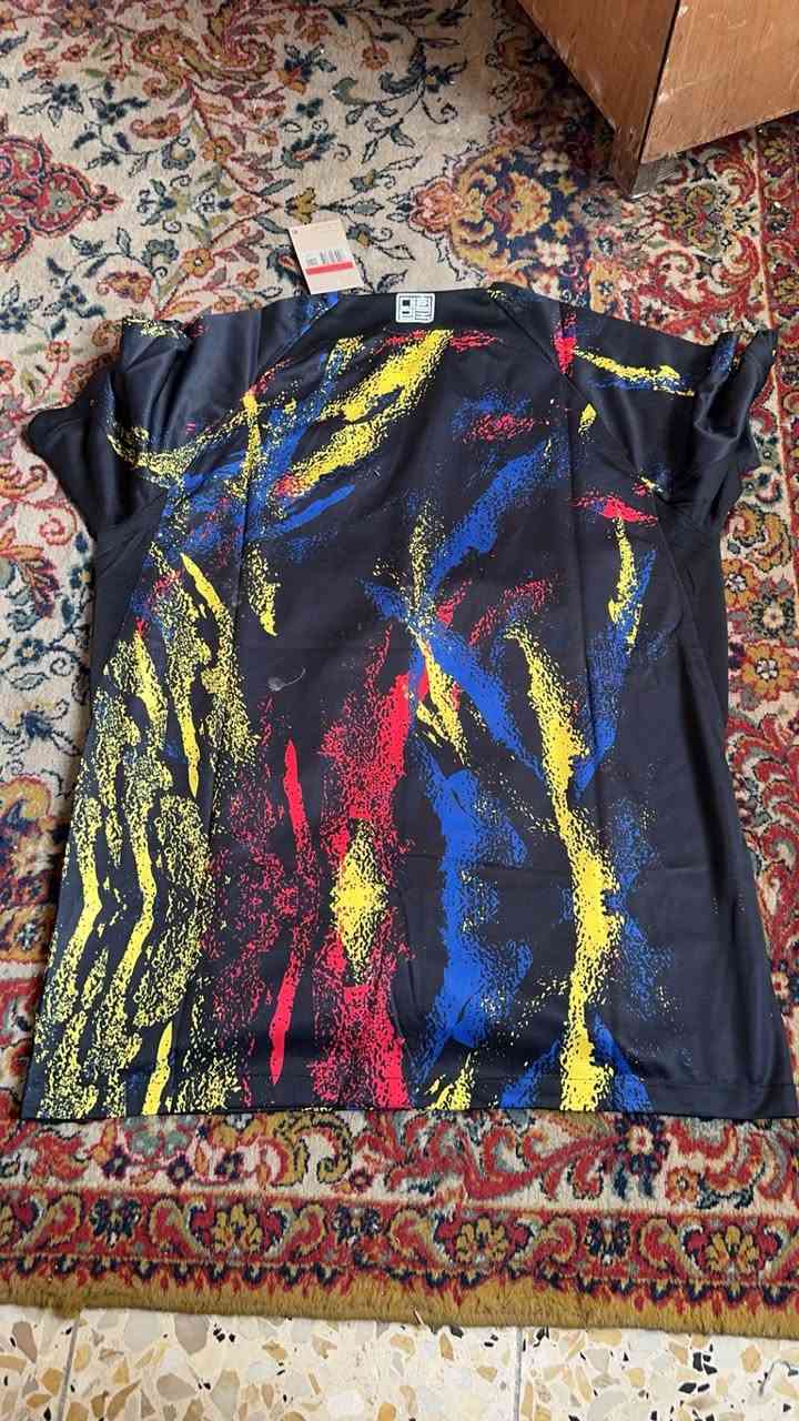 دريسات كلهن اصلي وكاله شركة نايك واديداس وامبرو 
الواحد 20 ثنين 35 يوجد توصيل جميع المحافظات 
مكاني بغداد الغدير ساحة نيسلون
***********
