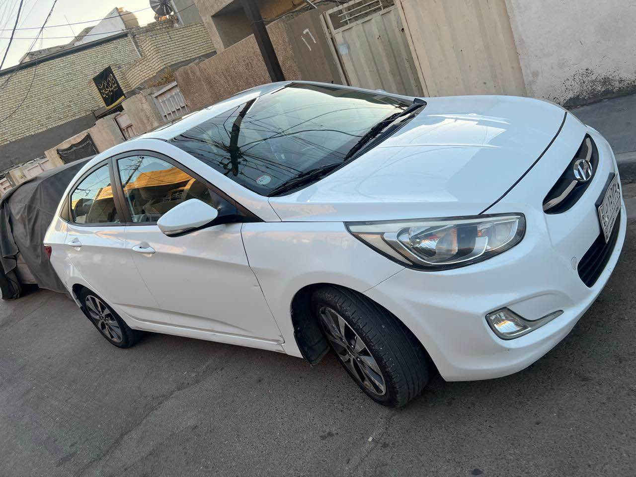 هونداي اكسنت 2016 رقم بغداد تفاصيل موجوده بالصور وموجود صورة السونر السعر 11000$ مابيها اي نقص السيارة جاهزه حجم المحرك 1600
للتواصل *********** موجود واتساب بغداد, العراق
