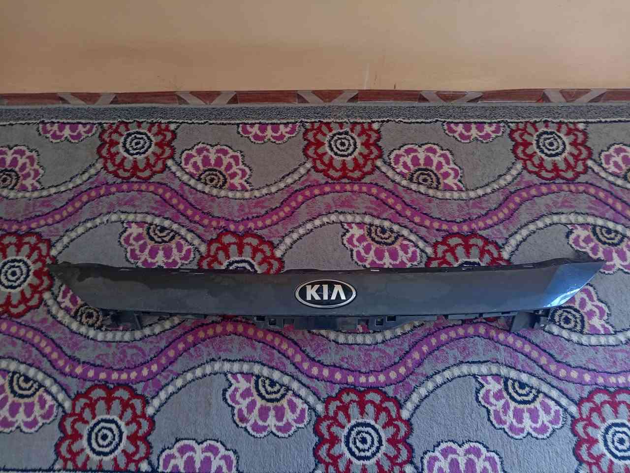 السلام   

  للبيع مروحه كرنفال من 2015الى2018 و
 وجامه اسود بلادي شركه  خلفيه من 2015الى 2020
كصه مالت دعاميه من 2015 الى 2020
وكاعيات كرنفال من 2015 لى 2020
سعر الكل 200 الف 

الرقم ***********
