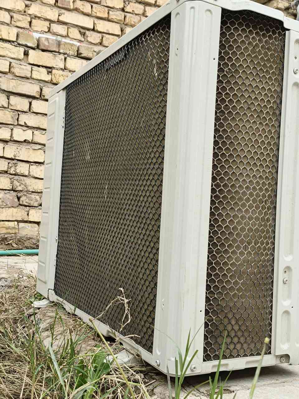 سبلت جنرال كولد 2طن نضيف كلش مثل ماموضح بلصور شغال تبريد ثلج قطعه خارجيه+داخليه نضافه فوووووول بعده بلكارتونه السعر خاص.(الشراي لأيدخل)


**إذا كنت صاحب هذا الإعلان وتريد حذفه لأي سبب، رجاءا أرسل رسالة إلى الدعم الفني**