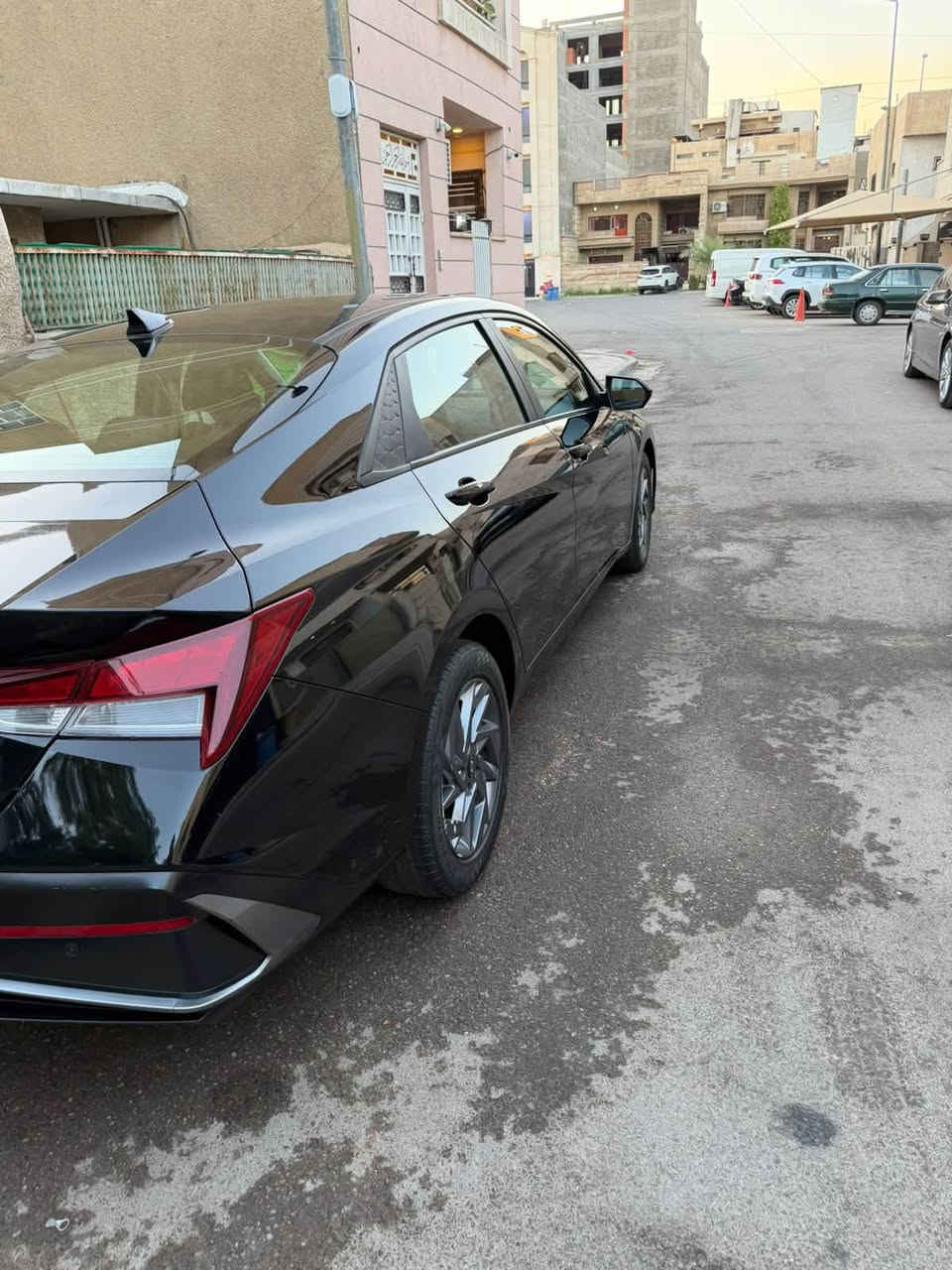 النتر 2024 أمريكي بدون ايرباك 
ماشيه  24 الف رقم بغداد الدولي
وبدون دواخل 
فقط طخاط جانبيه 
باب السايق صبغ وربع جاملغ خلفي صبغ باب خلف السايق بارد 
مكينه 2000 دوش
سيارة جديدة 
بصمه ابواب 
بصمه صندوق 
بصمه تشغيل
تشغيل عن بعد
انارة ترحيب
رادار امامي + حساس
رادار خلفي+ جانبي
لد داخلي متغير الوان بالدشبول
كامره دواره 
شاشة كاربلي
قيادة ذاتية +تحديد مسار
ثلاث وضعيات انظمة قياده
كشنات مخمل
السعر 148$ وبيها مجال قليل
*********** 
بغداد ساحة النسور
