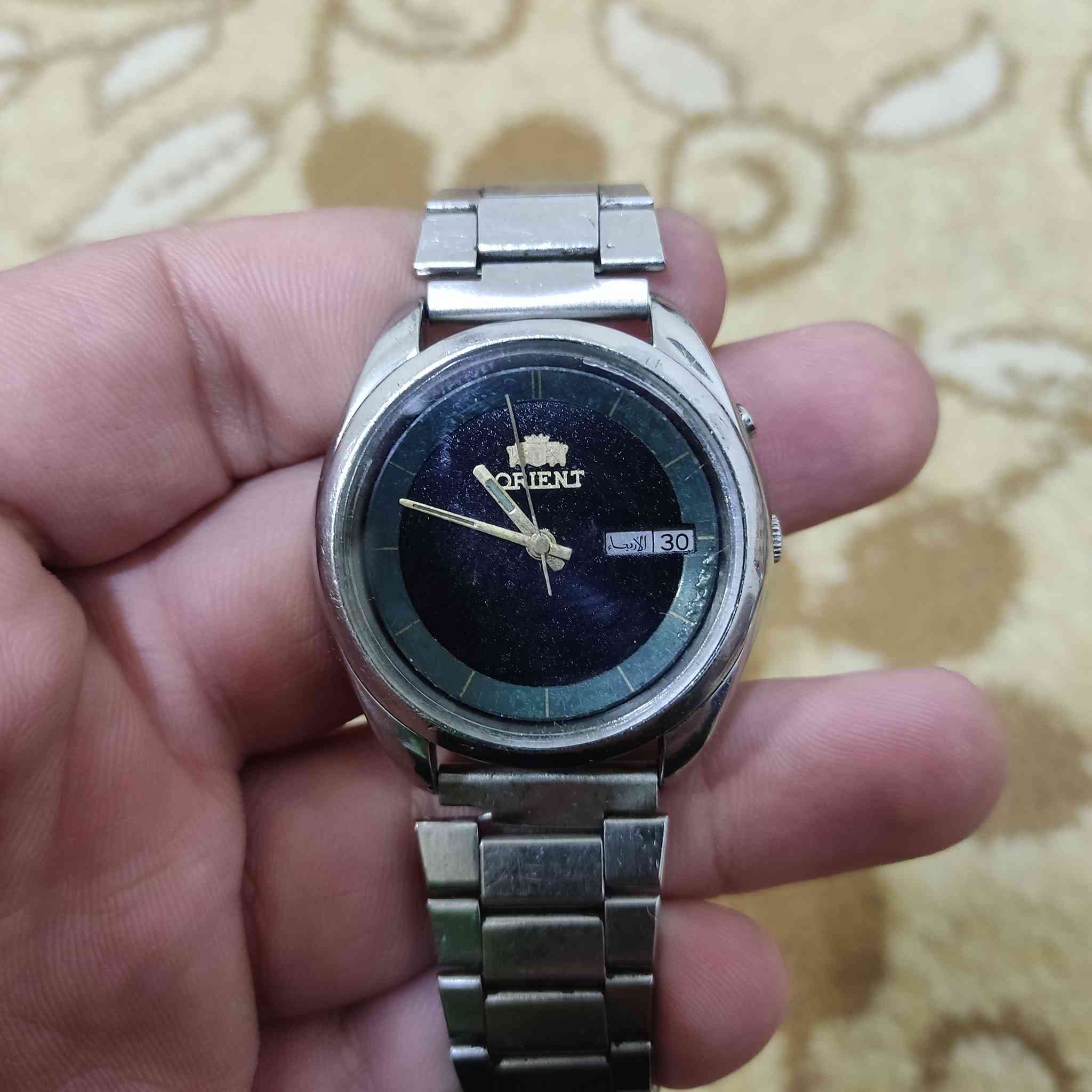 السلام عليكم موجود 46ساعة رجالية23اورينت20سيكو4ستزن بحالة ممتازة وكلة أساسي ملاحظة موجود مفرد هم بس كل قطعة آلهة سعر للمراسلة خاص او واتس ***********
