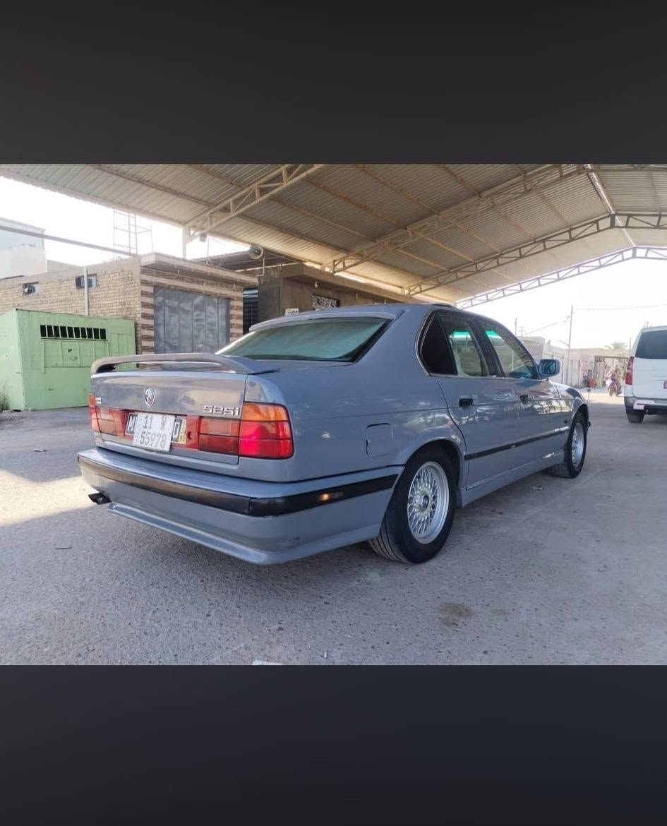بيم 525 موديل 1990رقم بغداد دولي

بجم عريض

محرك مسكر فانوس حاويه جديد

تبريد ثلج شرط

سلايت شغال

سايد بريك شغال

سنتر شغال

كهربائيات كلهه شغاله 

لايت زنونن

السعر 53وبيه وبيهه مجال 

مكان البصرة لحيانية 
مكلف بنشر

👈***********

